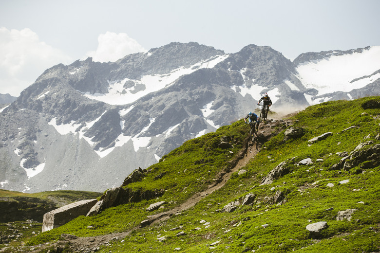 What is the Secret of Mountain Biking's Fastest Language? French
