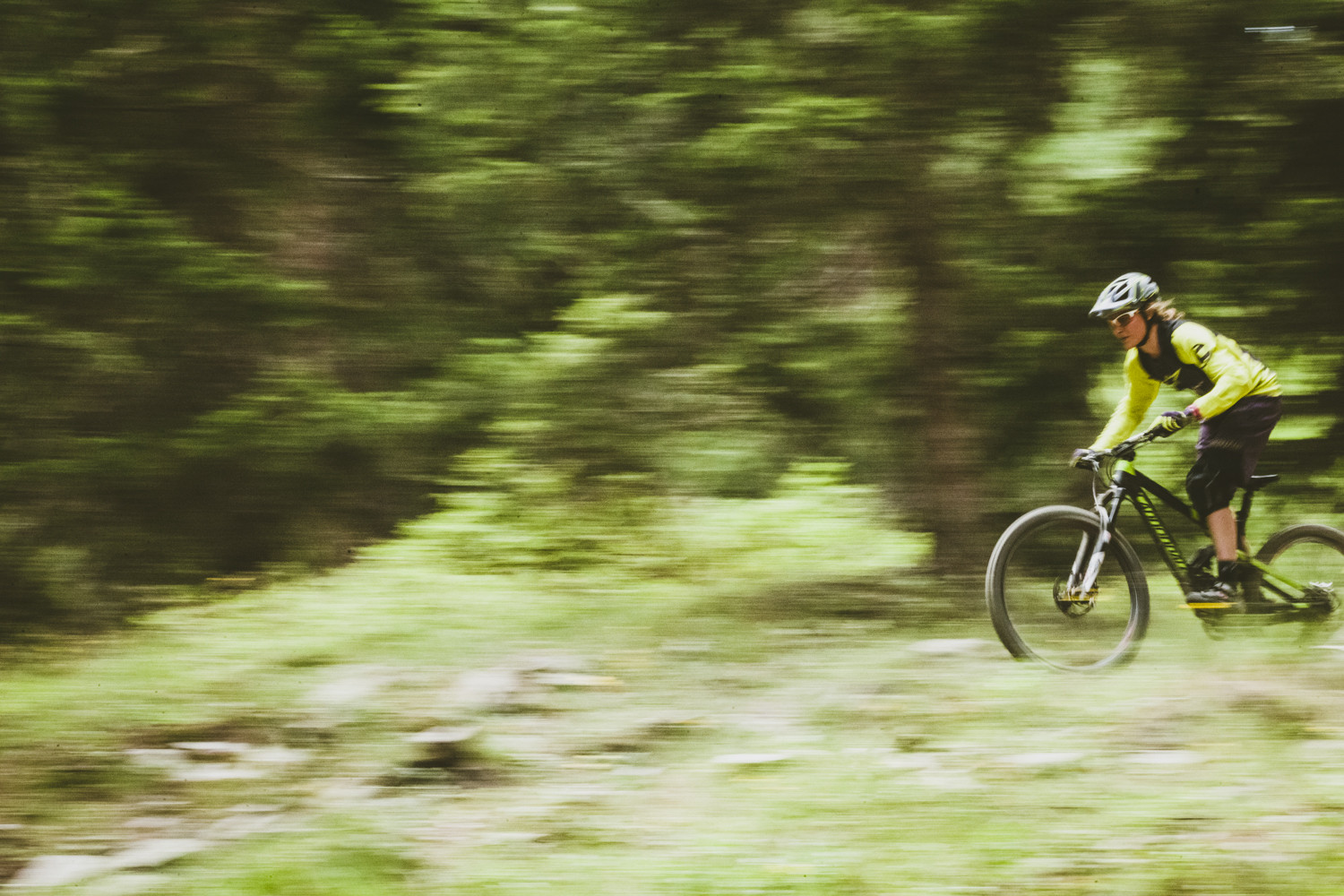 What is the Secret of Mountain Biking's Fastest Language? French