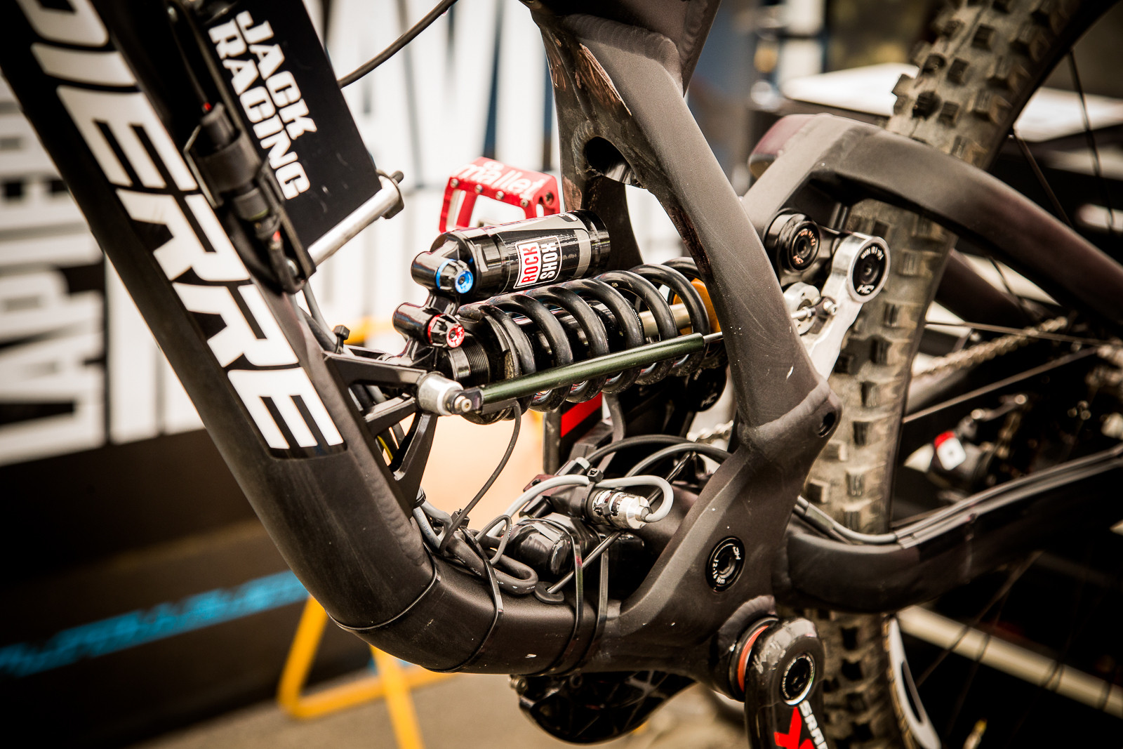 WORLD CUP PIT BITS Lapierre and Jack Suspension Data Acquisition
