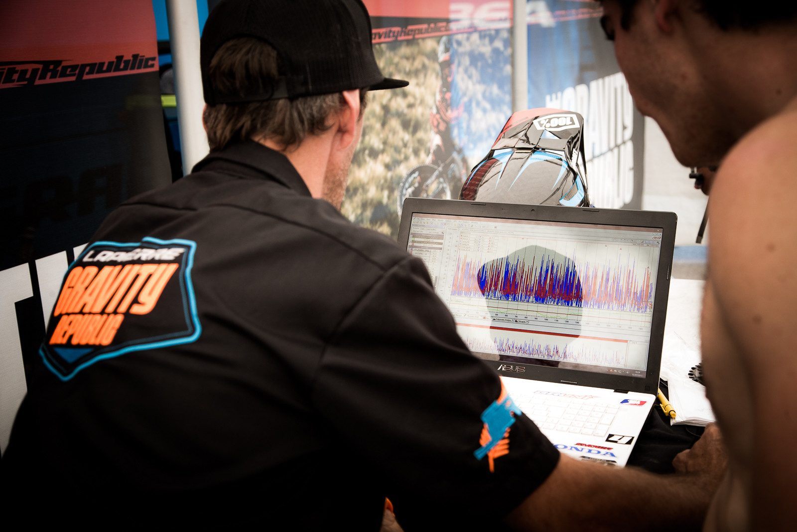 WORLD CUP PIT BITS Lapierre and Jack Suspension Data Acquisition