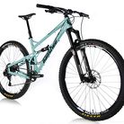 C138_2015_banshee_bikes_phantom_race