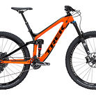 C138_2018_20trek_20slash_209.8