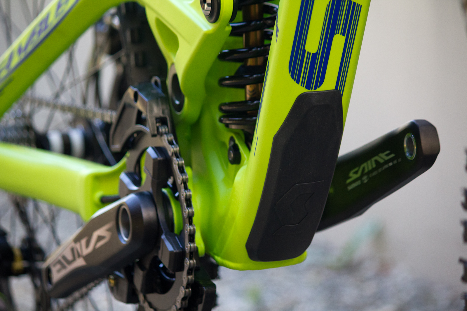 2013 Scott Gambler 10 Downtube Protector First Look 2013 Scott Gambler 10 Ready For