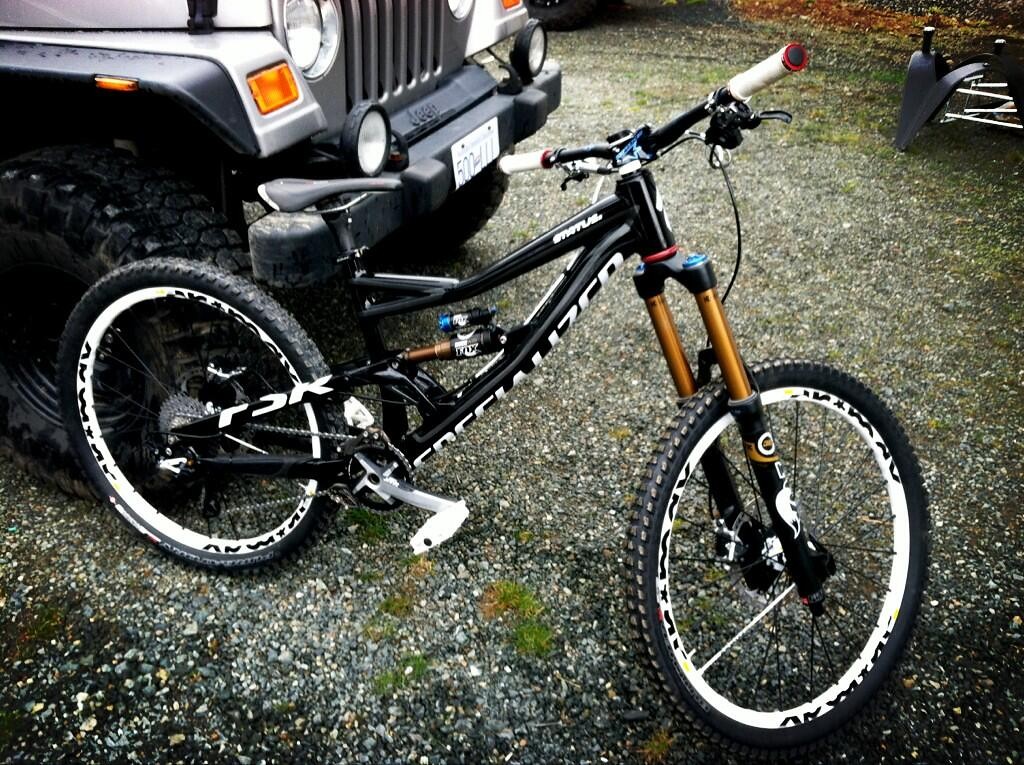 Darren Berrecloth's 2013 Specialized Status Freeride Bike sspomer