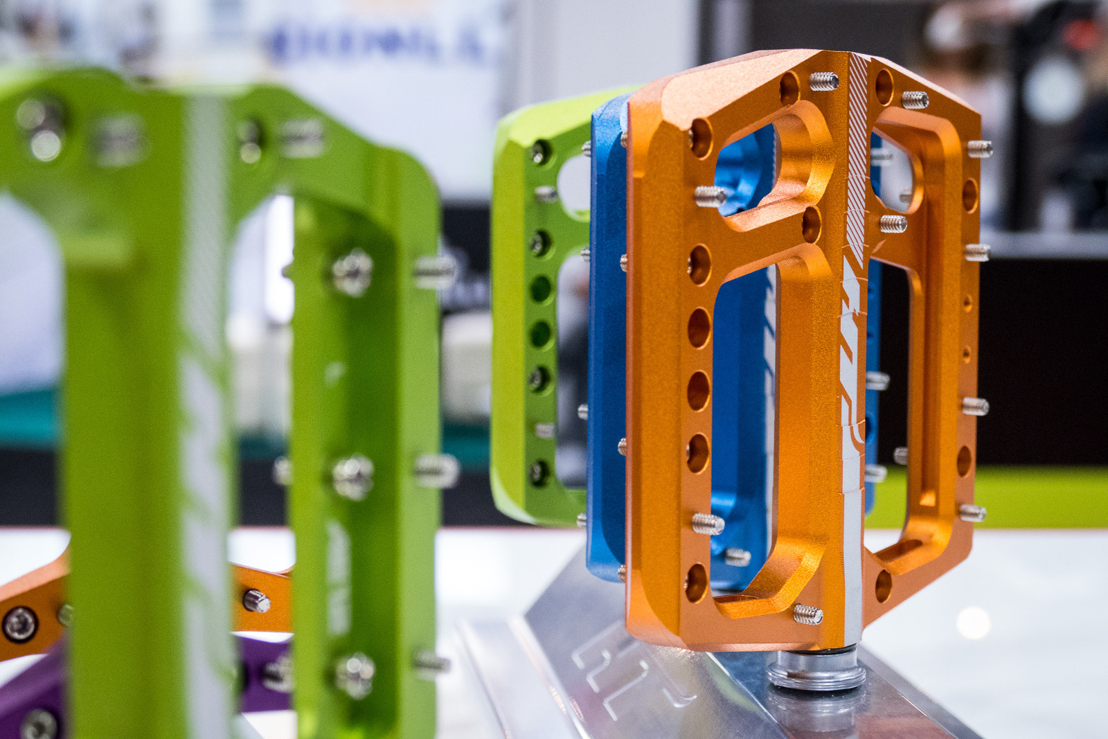 original_BT_20150917_untitled_shoot_250.jpg 2016 Bike Components at