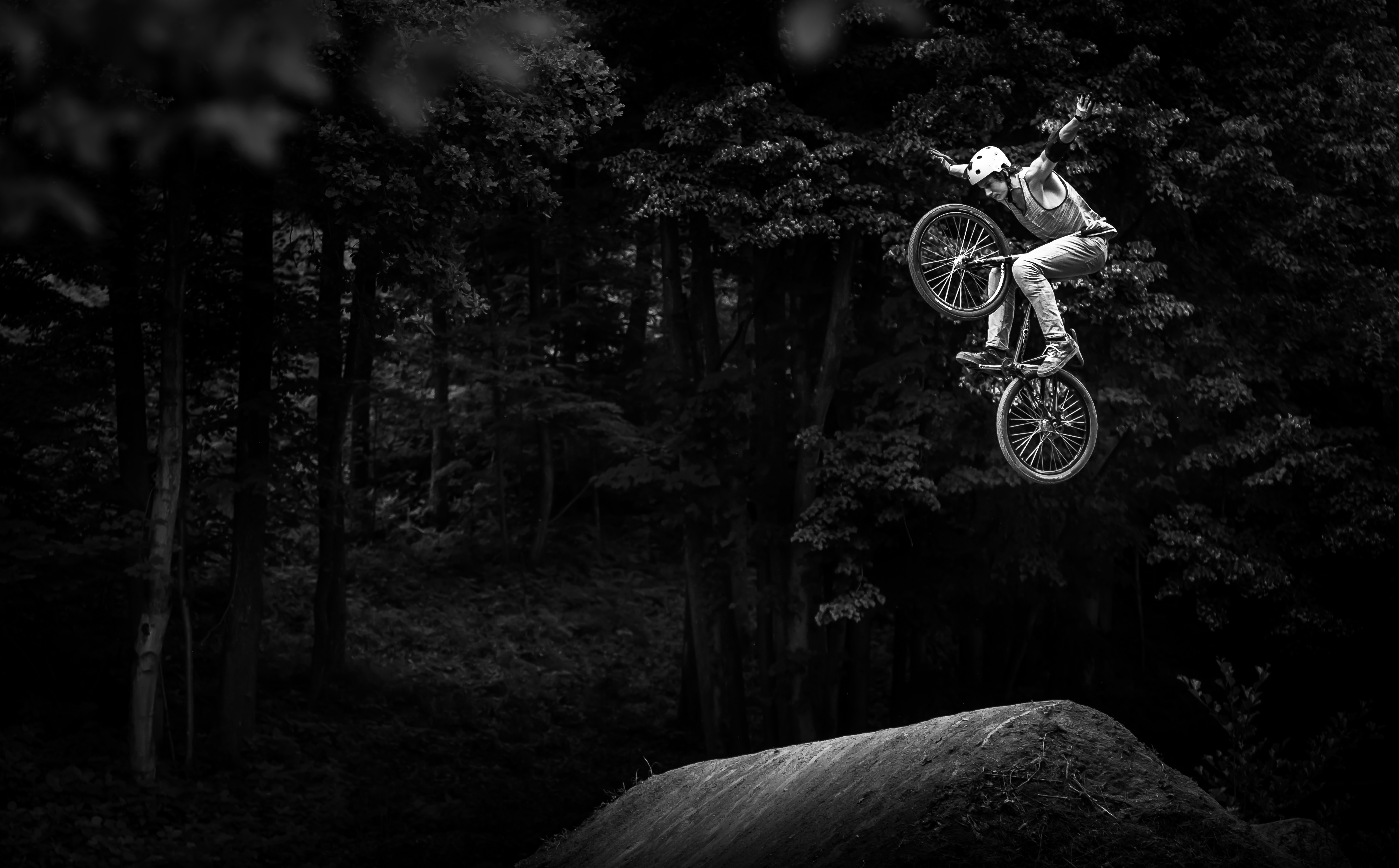 Tuck no hander berto Mountain Biking Pictures Vital MTB