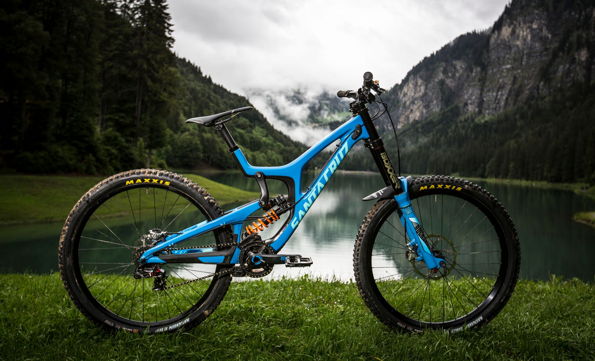 santa cruz bike v10