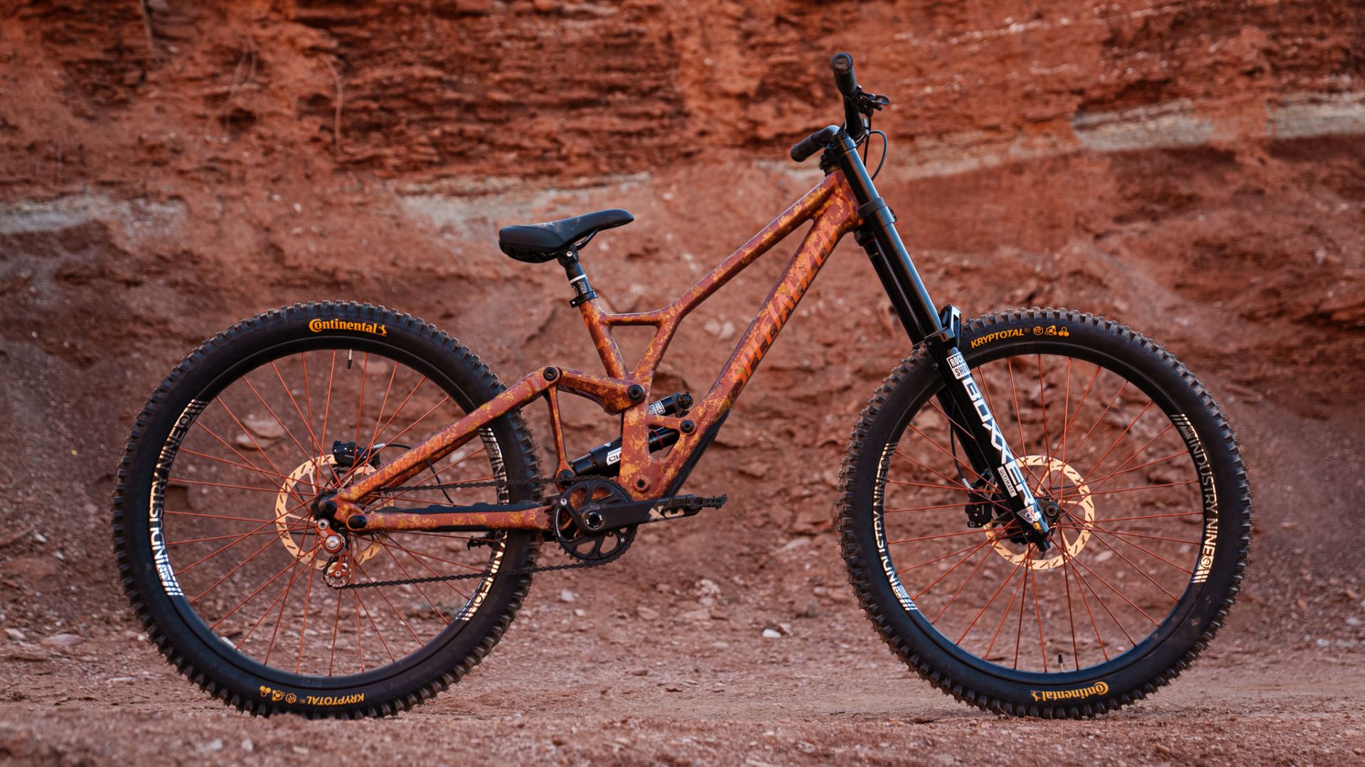 SHINELUXURY × ILLHUMINIST RAMPAGE Szymon Godziek Bike Check and Rampage Prep - Mountain Bike Feature