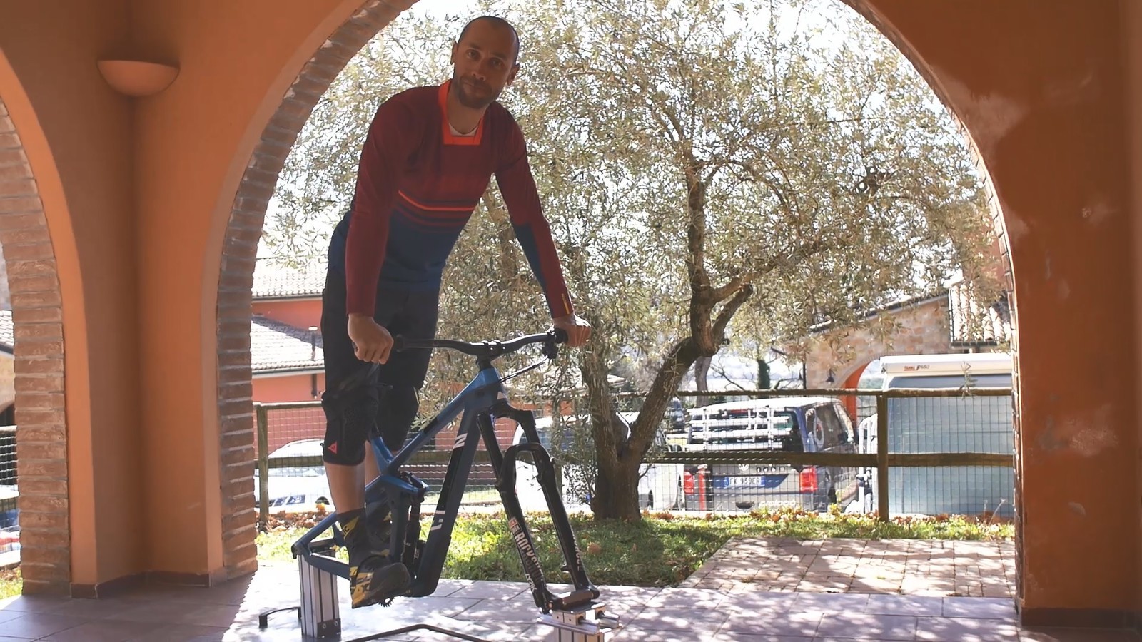 Fabien Barel Explains Canyon's New ShapeShifter Tech | BCA 2019