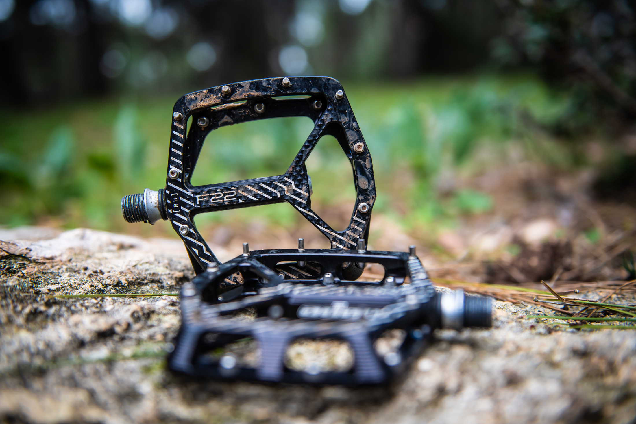 Vital MTB Face Off The Best Flat Pedals Mountain Bike Feature Vital MTB