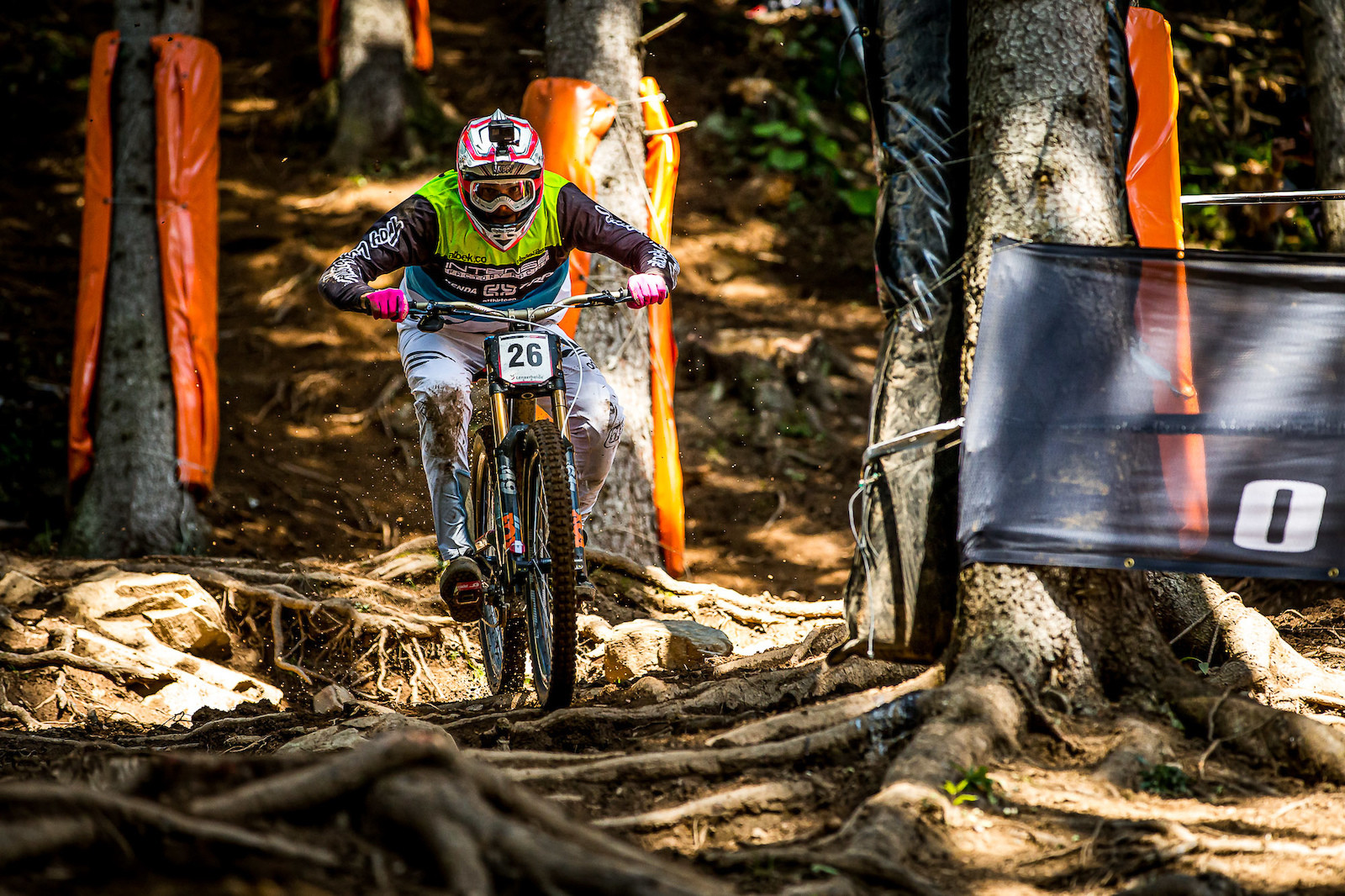 LENZERHEIDE WORLD CUP 2019, INTENSE FACTORY RACING!