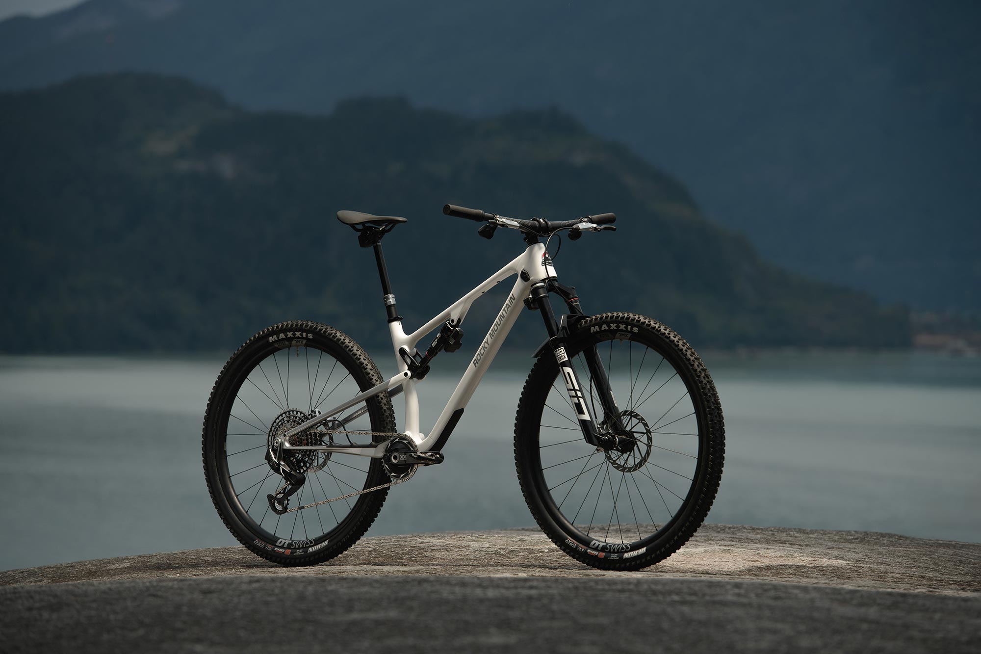 Introducing the New Rocky Mountain Element - Mountain Bike