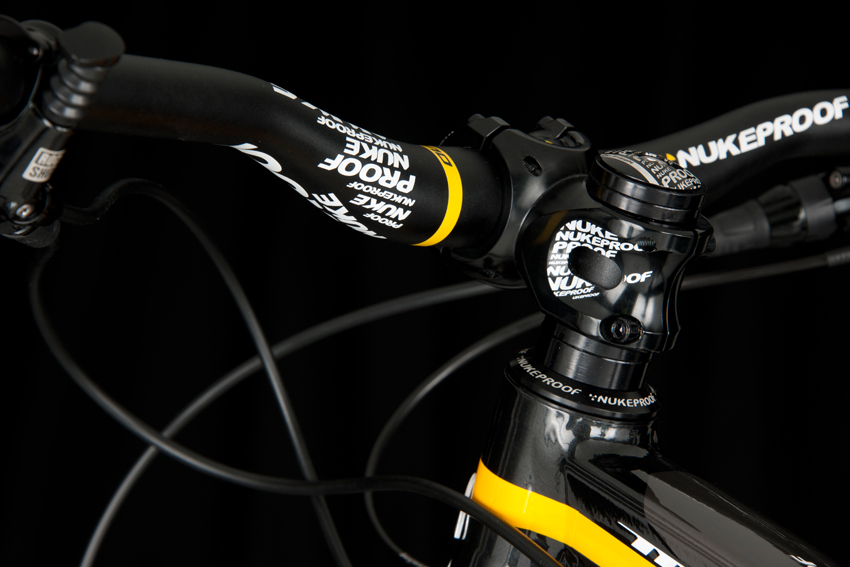 2014 Nukeproof Mega AM 275 Pro - Reviews, Comparisons, Specs