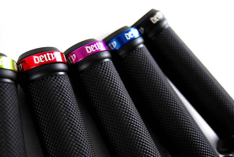 DEITY Classic Grips Reviews, Comparisons, Specs Mountain Bike Grips Vital MTB