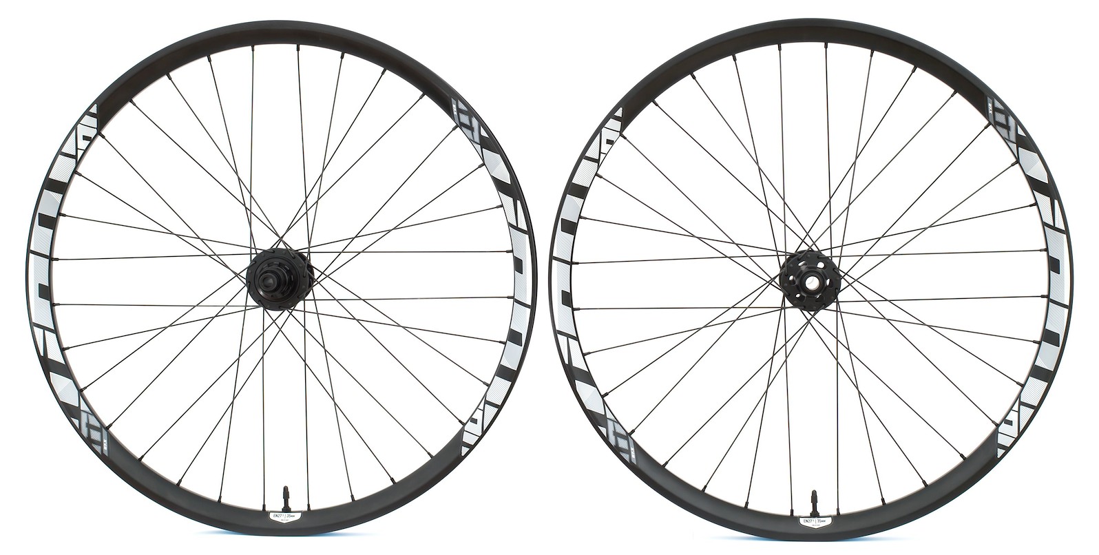 Four Four Three Momentum Complete Wheel Reviews, Comparisons, Specs Mountain Bike Wheelsets
