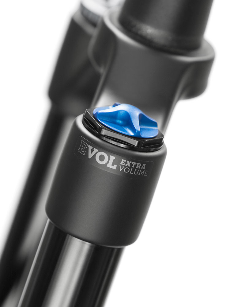 FOX 34　140MM　パフォーマンスエリート FOX 34 Performance Elite FLOAT 2018 Fork - Reviews, Comparisons