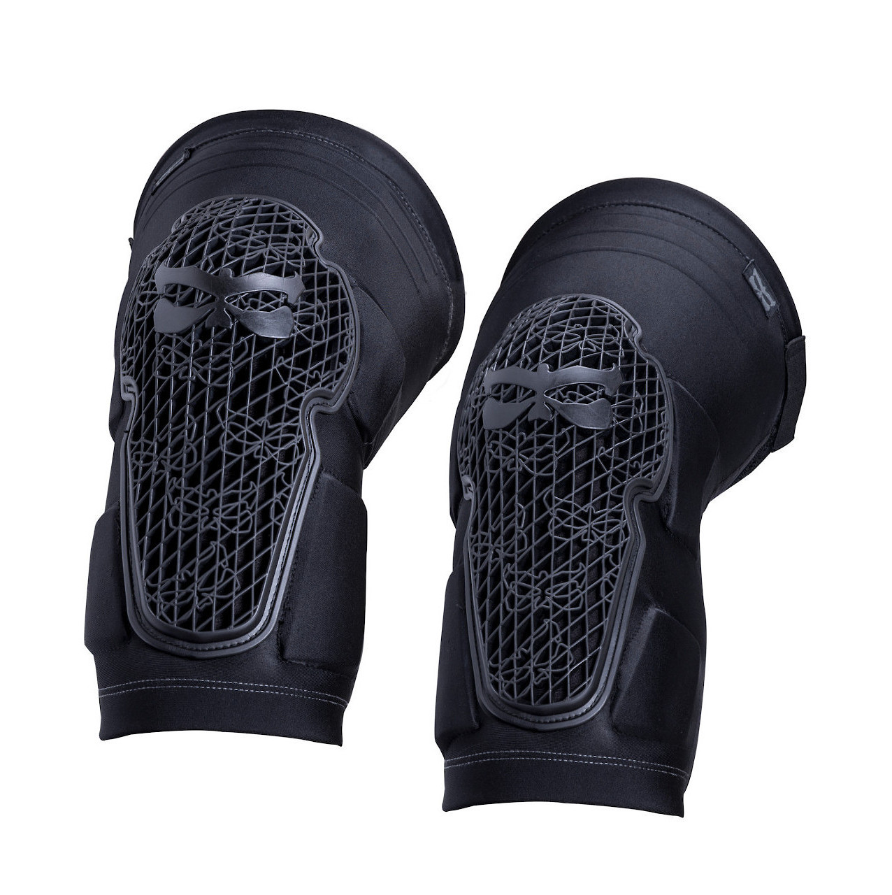 Kali Protectives Strike Knee Pad Reviews, Comparisons, Specs
