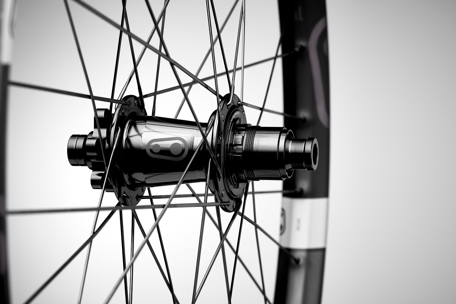 Crankbrothers Synthesis XCT 11 Carbon Wheelset Reviews, Comparisons