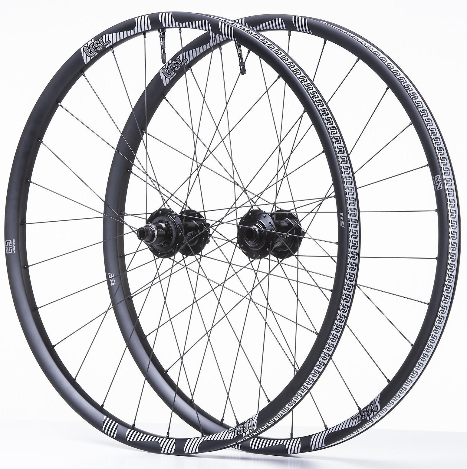 e THIRTEEN trsr 29インチ　e13 軽量 e*thirteen TRS Race Carbon Wheels - Review - Pinkbike