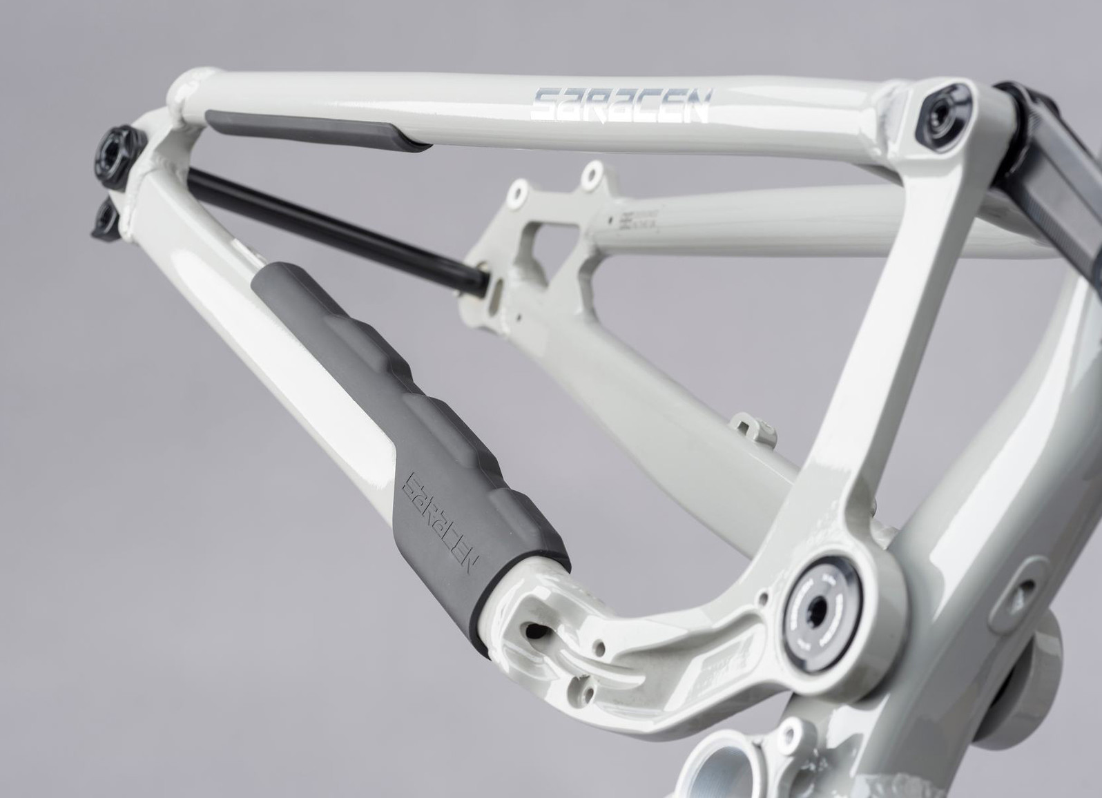 saracen ariel 60 x