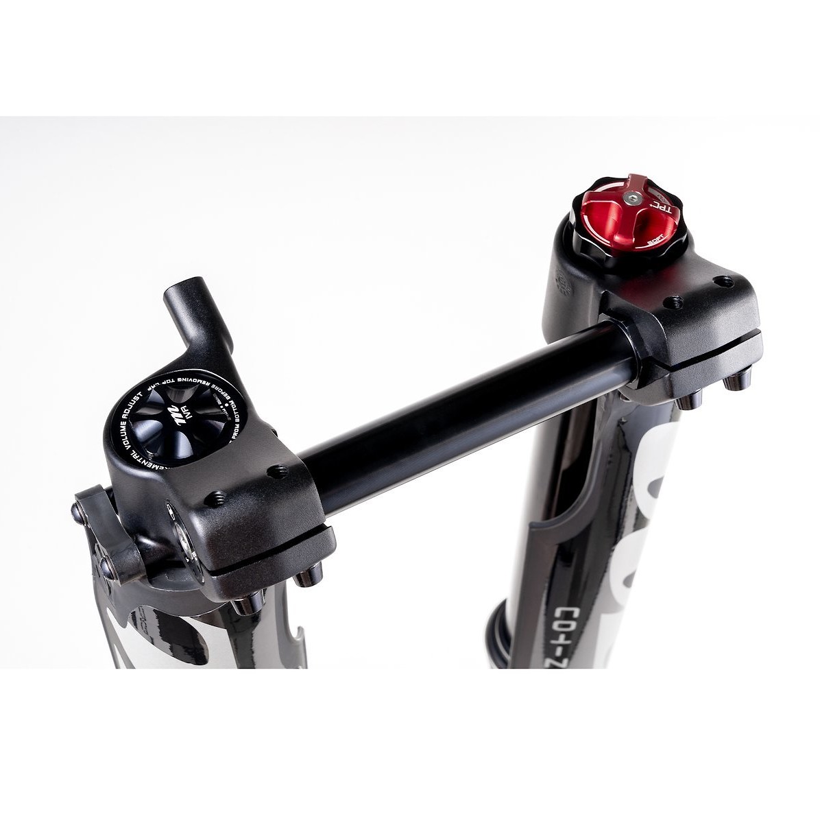 Manitou Dorado Expert Fork Reviews, Comparisons, Specs Mountain