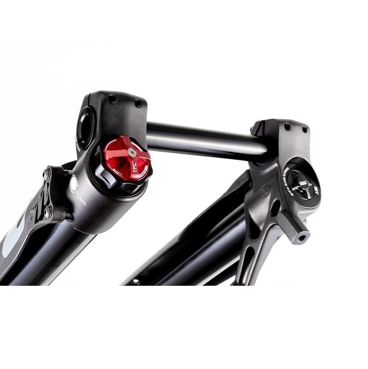 Manitou Dorado Pro Fork Reviews, Comparisons, Specs Mountain Bike