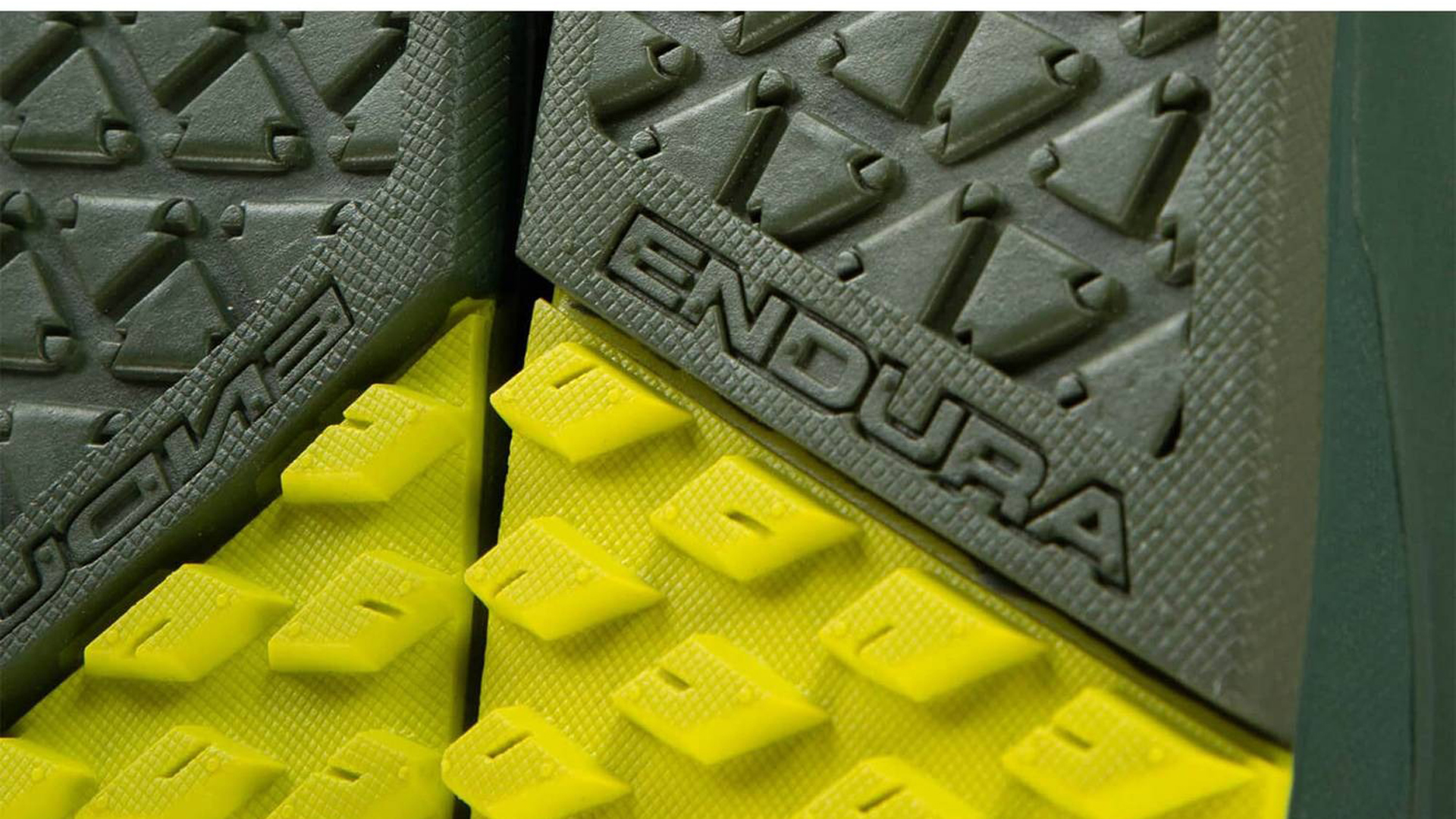 Endura MT500 Burner Clipless Shoes Reviews, Comparisons, Specs