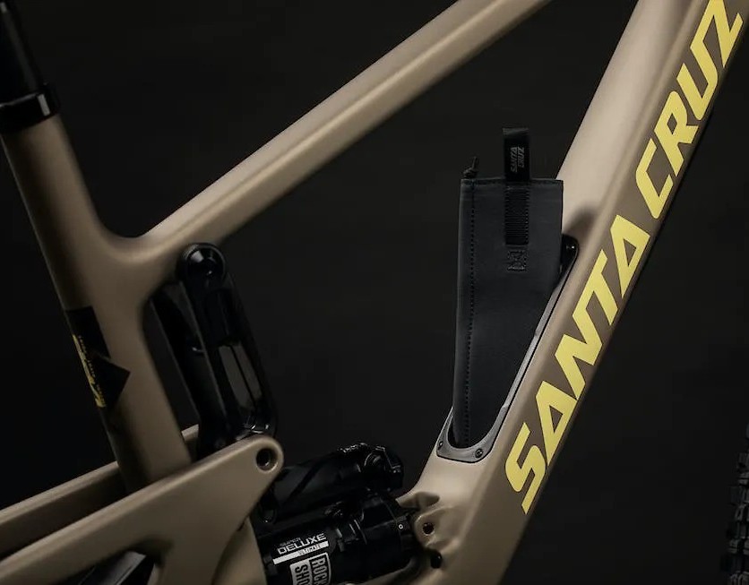 【新品未使用】santa cruz 5010 R-KIT（Sサイズ) 最高のハンドリングトレイルバイク！SANTA CRUZ 5010 R-kitのご