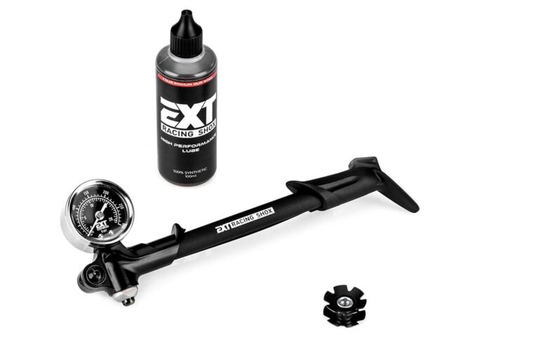 EXT ERA V2 29インチ 150mm EXT Racing Shox ERA V2.1 Suspension Fork - 29