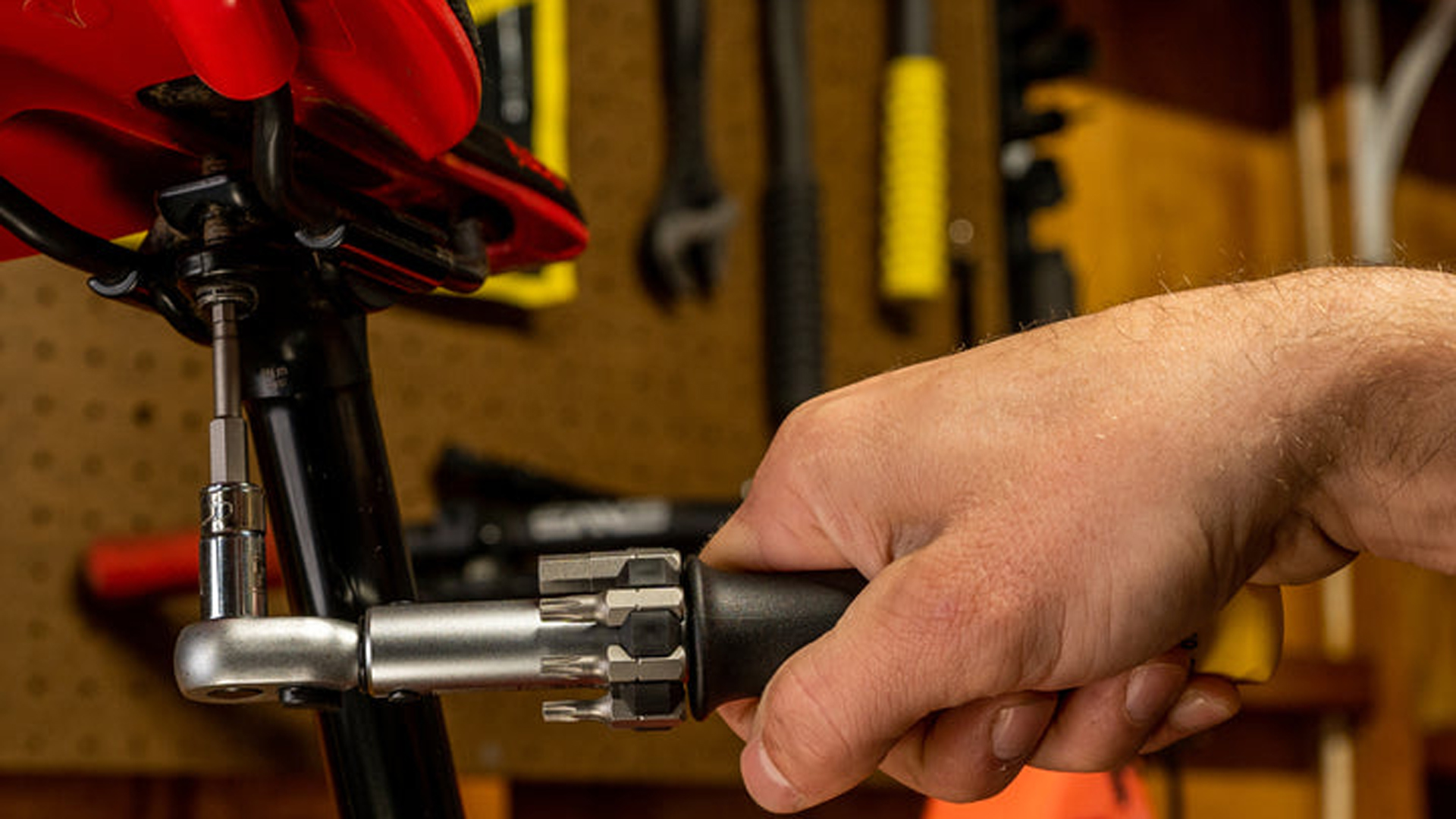 Pedro's Demi Torque Wrench II & Bit Set (315Nm) Reviews, Comparisons