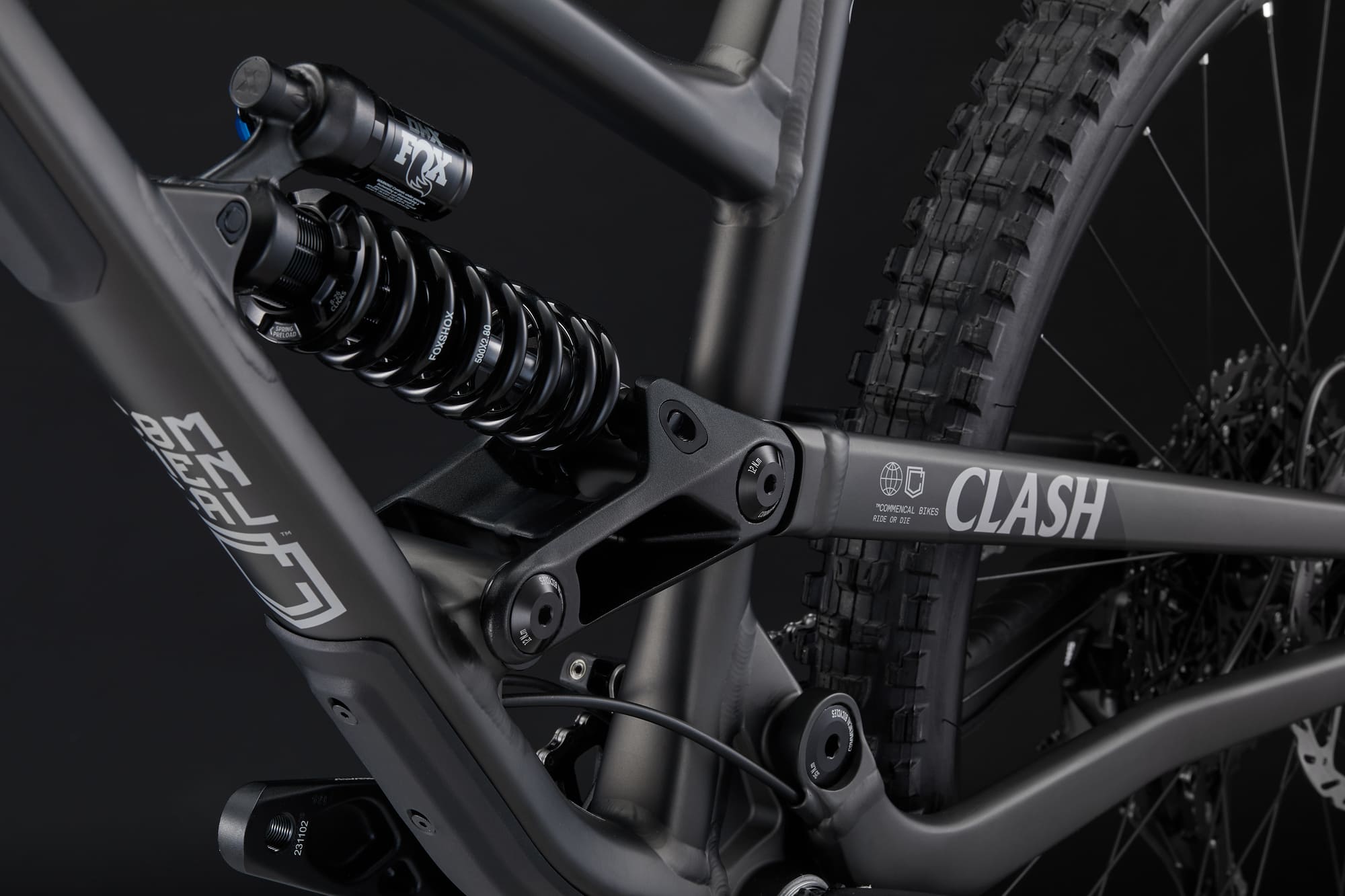 【新品同様】COMMENCAL CLASH RIDE 2025 パイライトグレー COMMENCAL | COMMENCAL CLASH RIDE PYRITE GREY