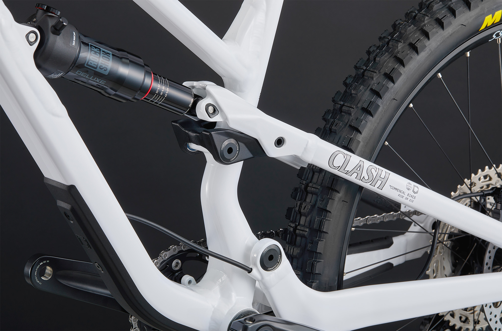 2026 Commencal Clash XS Bike - Reviews, Comparisons, Specs - Bikes