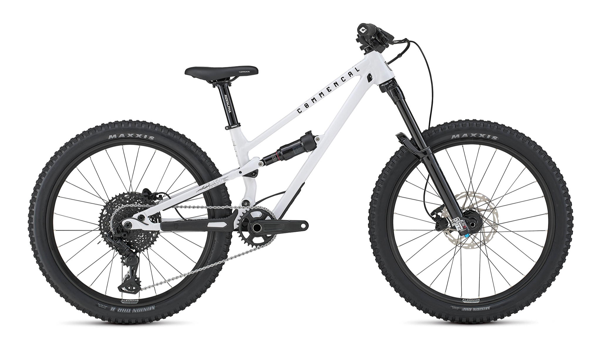 2026 Commencal Clash 24 Bike - Reviews, Comparisons, Specs - Bikes