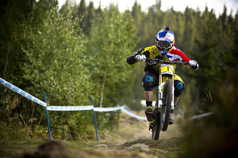 Gee Atherton, photo by @Maddogboris