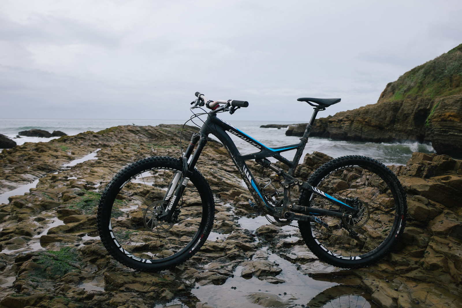 2015 Specialized Enduro Elite 650b Reviews, Comparisons, Specs
