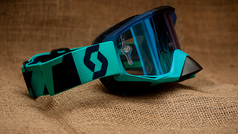 Blue/Red/Silver Chrome One Size TRTC4047 Scott Sports Tyrant Speed Goggles Blue/Red/Silver Chrome One Size TRTC4047 Scott Sports Tyrant Speed Goggles