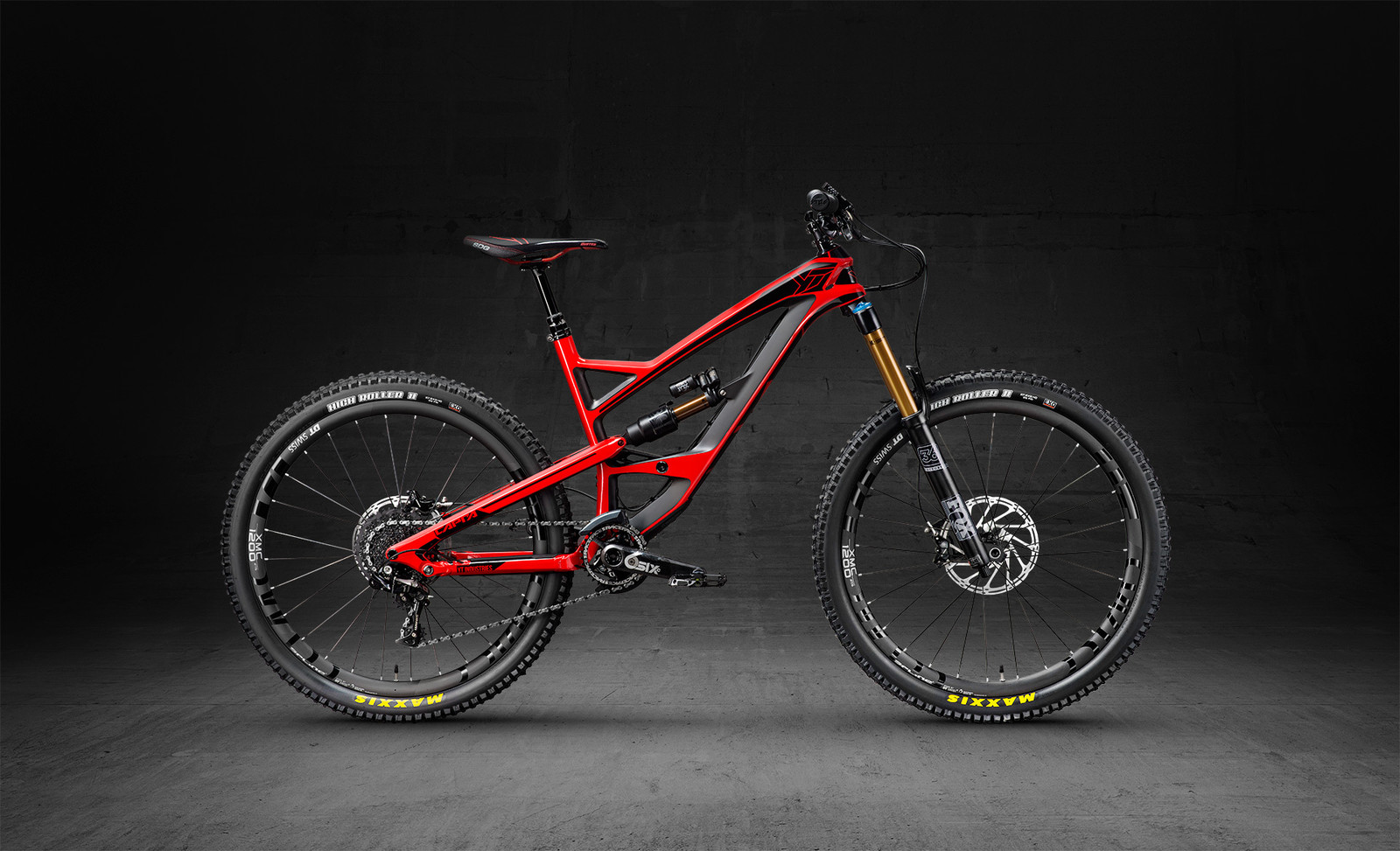 2016 yt capra cf pro race