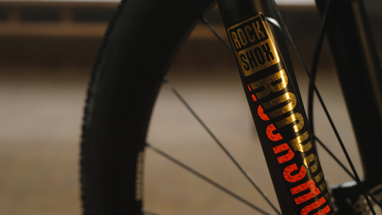 ★Troy Lee Desogn トロイリーデザイン x Truvativ トルバティブ DESCENDANT カーボンライザーバー 750mm First Look: Truvativ Descendant CoLab TLD Bars with RockShox