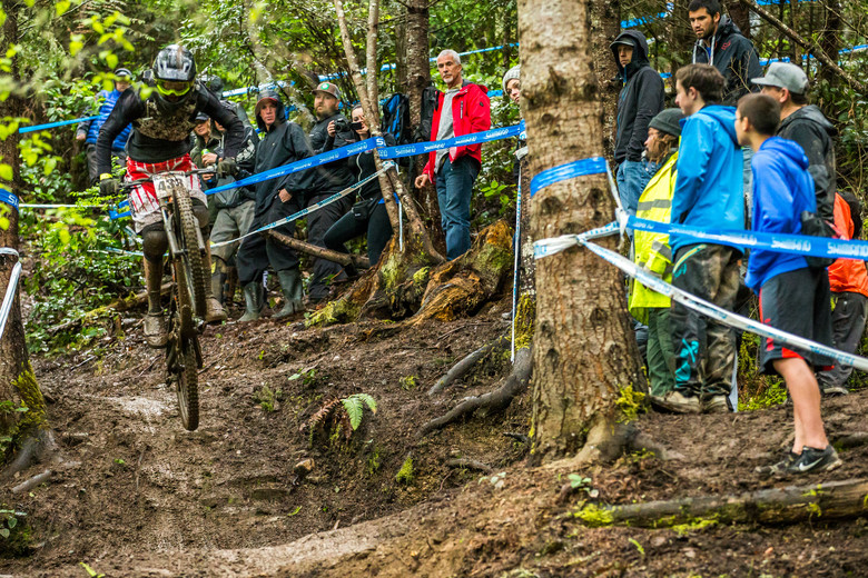 Layton Meyers finding his way through the canopy en route to 10th in Junior Men.