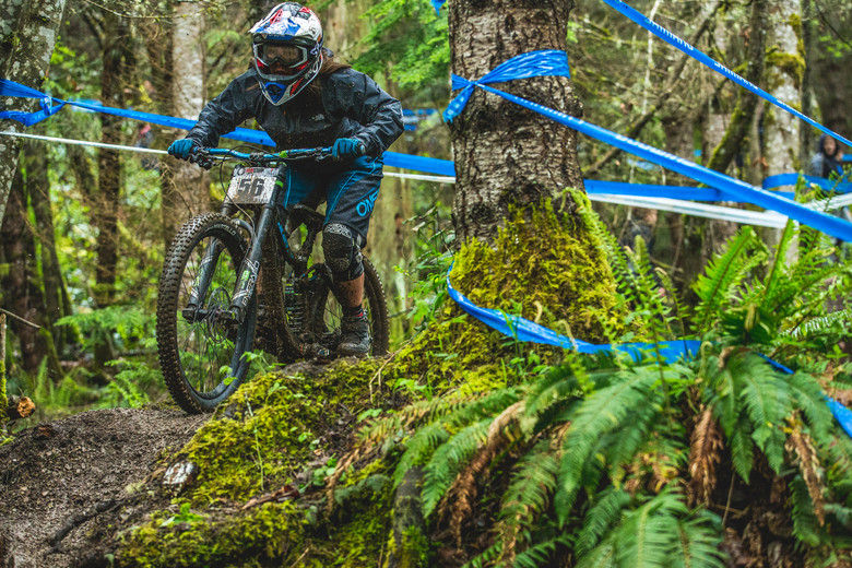 Steady and consistent all weekend, Sam Kingshill kept it rubber-side-down for 5th in Elite Women.