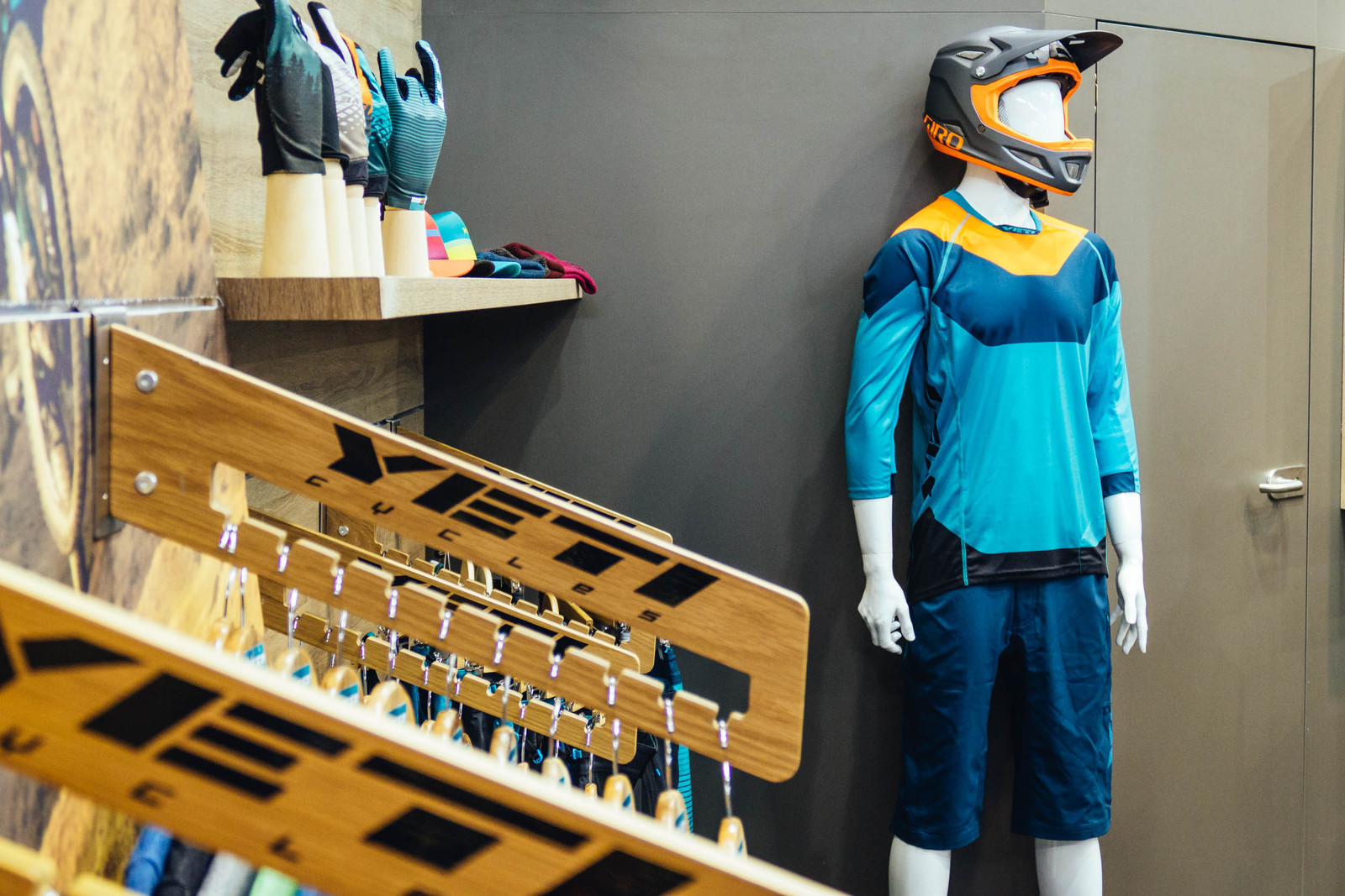 yeti enduro bib shorts