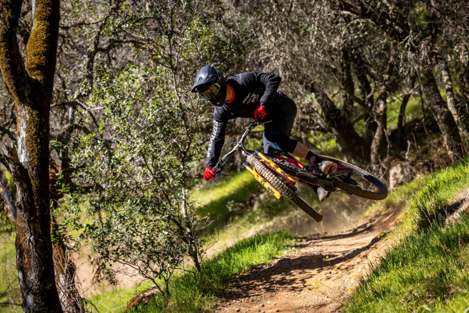 Say Hello to the Specialized USA Enduro Team Mountain Bike Press