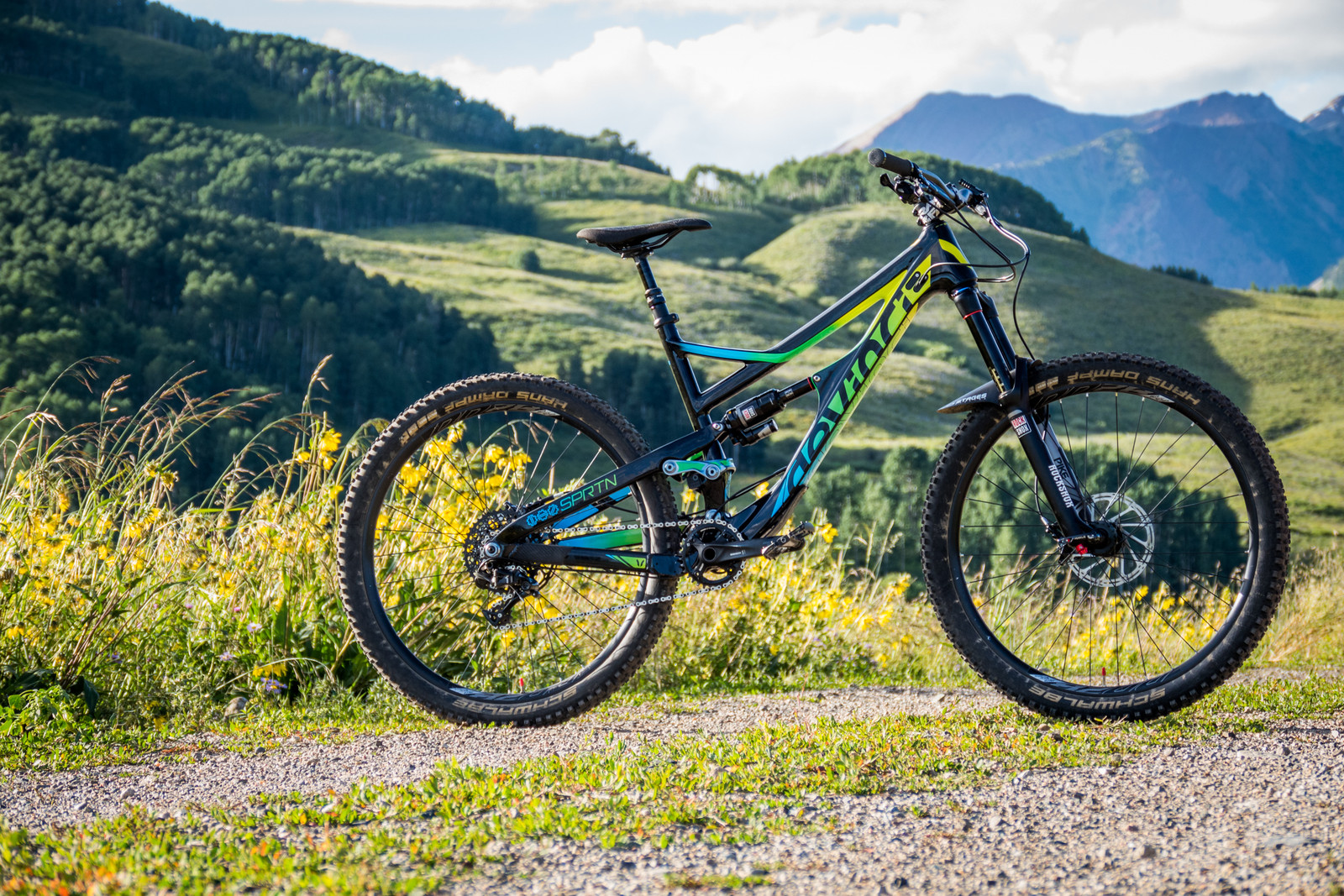 2016 devinci spartan specs