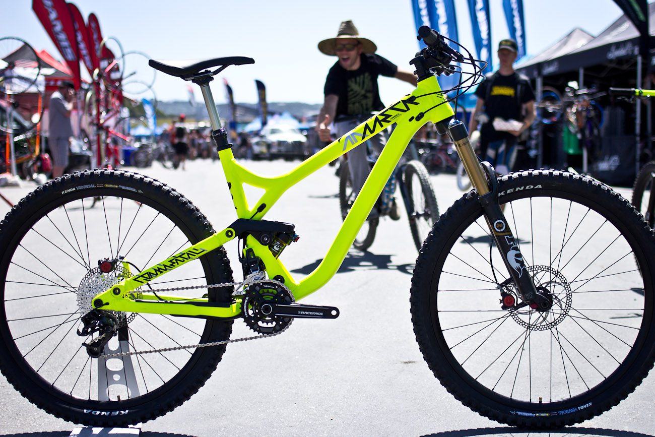 2014 650B Commencal Meta AM - Sea Otter Classic - 2013 Sea Otter