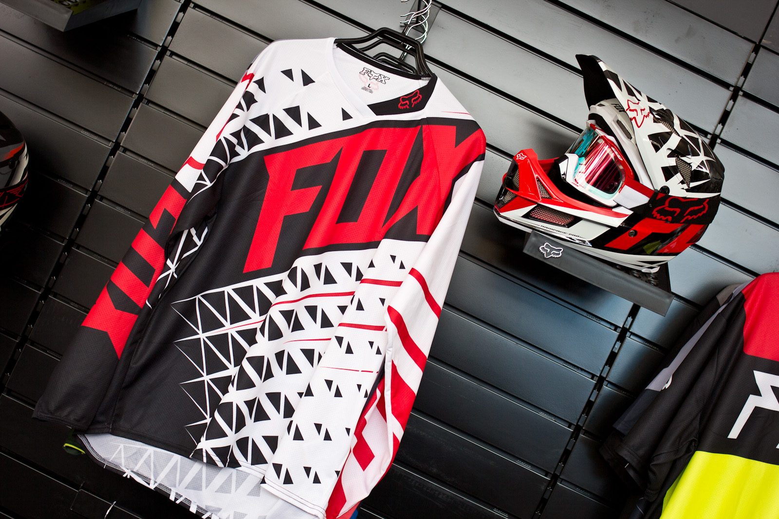 2014 Fox Apparel and Rampage Pro Carbon 2014 Mountain Bike Apparel