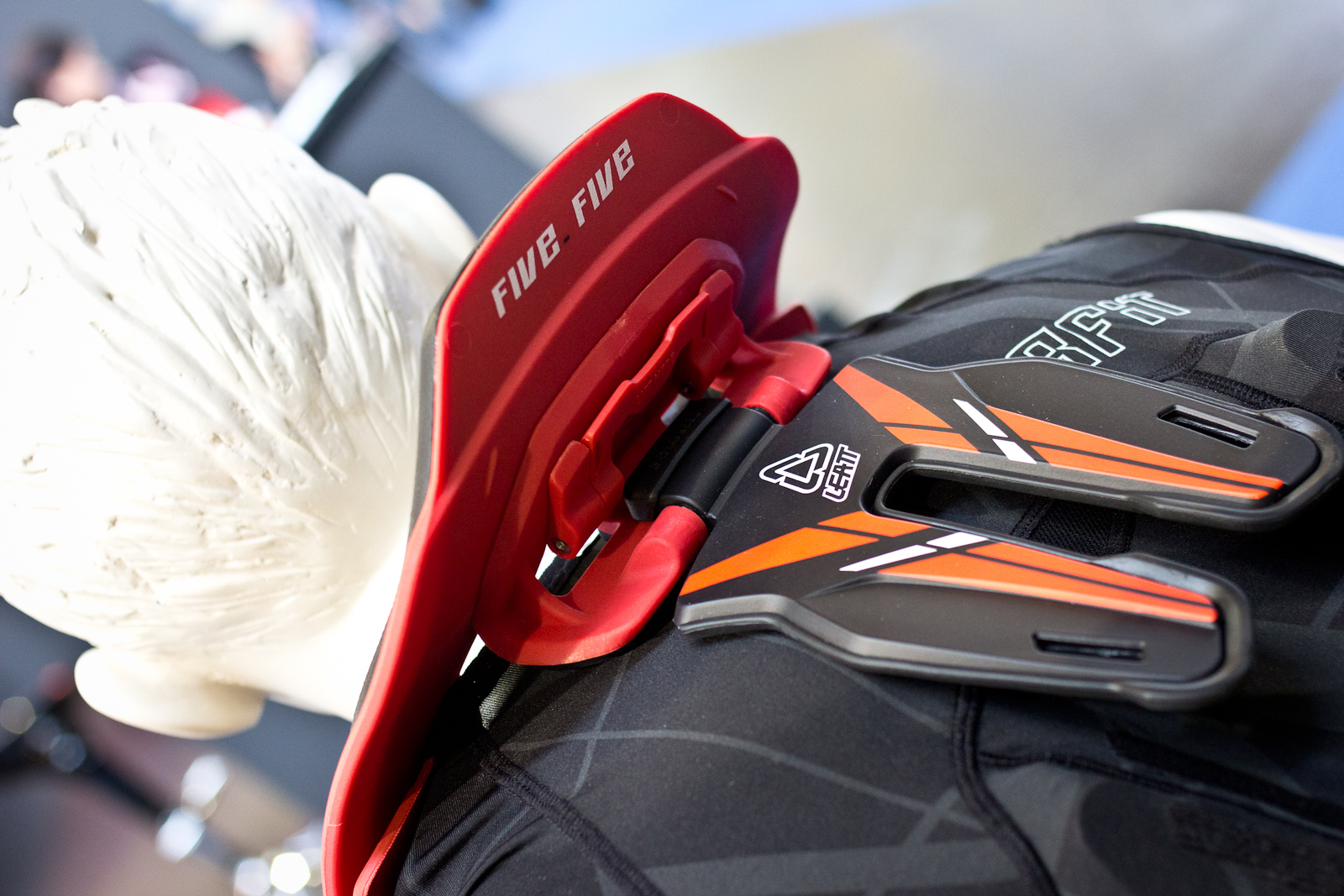 Leatt DBX 5.5 Brace 2014 Mountain Bike Apparel & Protection at