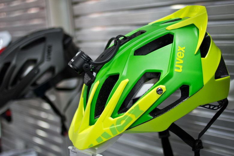 Uvex quatro pro helmet clearance