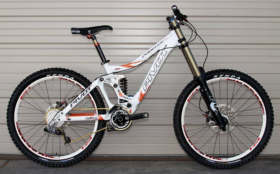 pivot phoenix frame