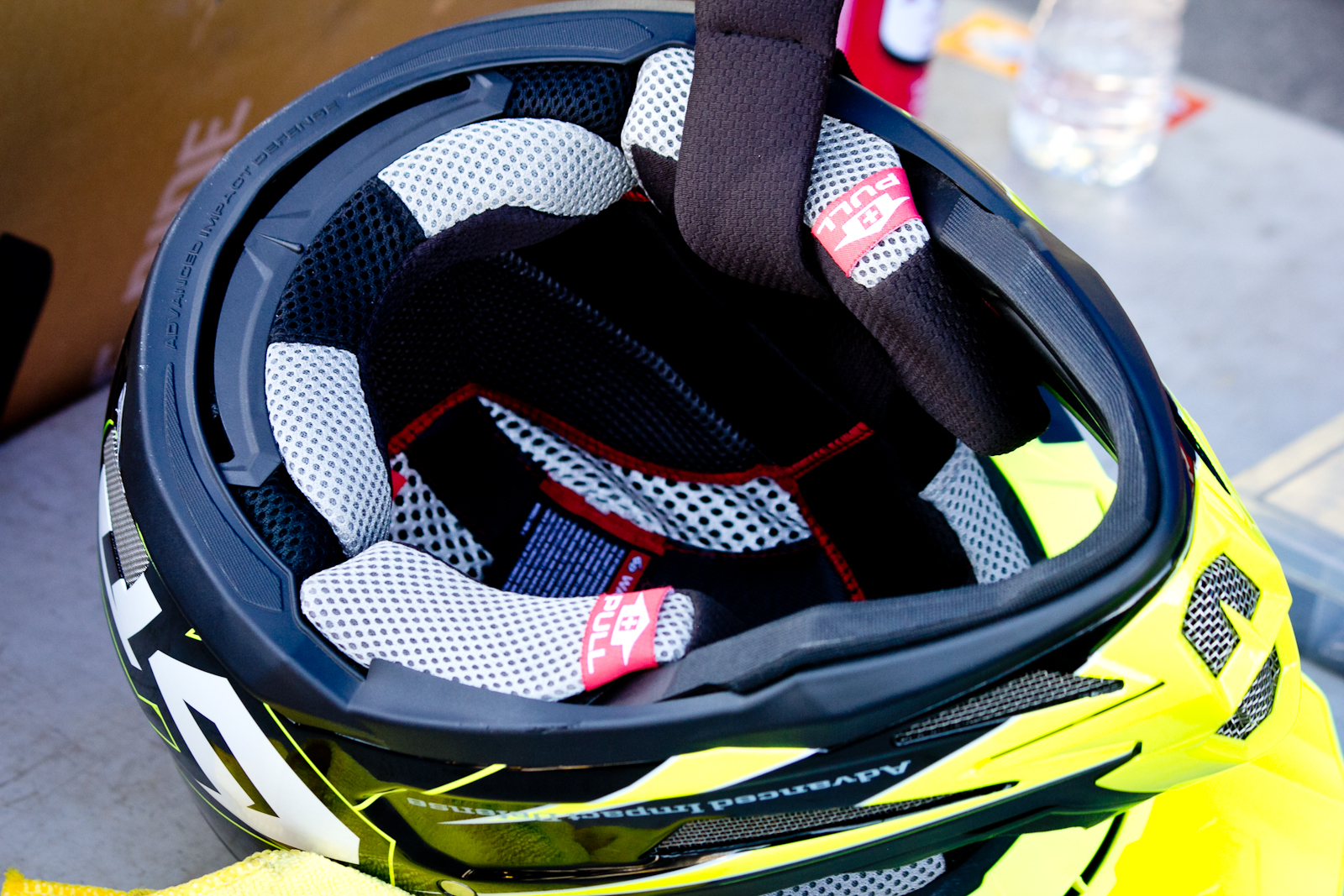 6D ATB-1 Carbon Helmet - Sea Otter Classic - 2014 Sea Otter Classic Pit