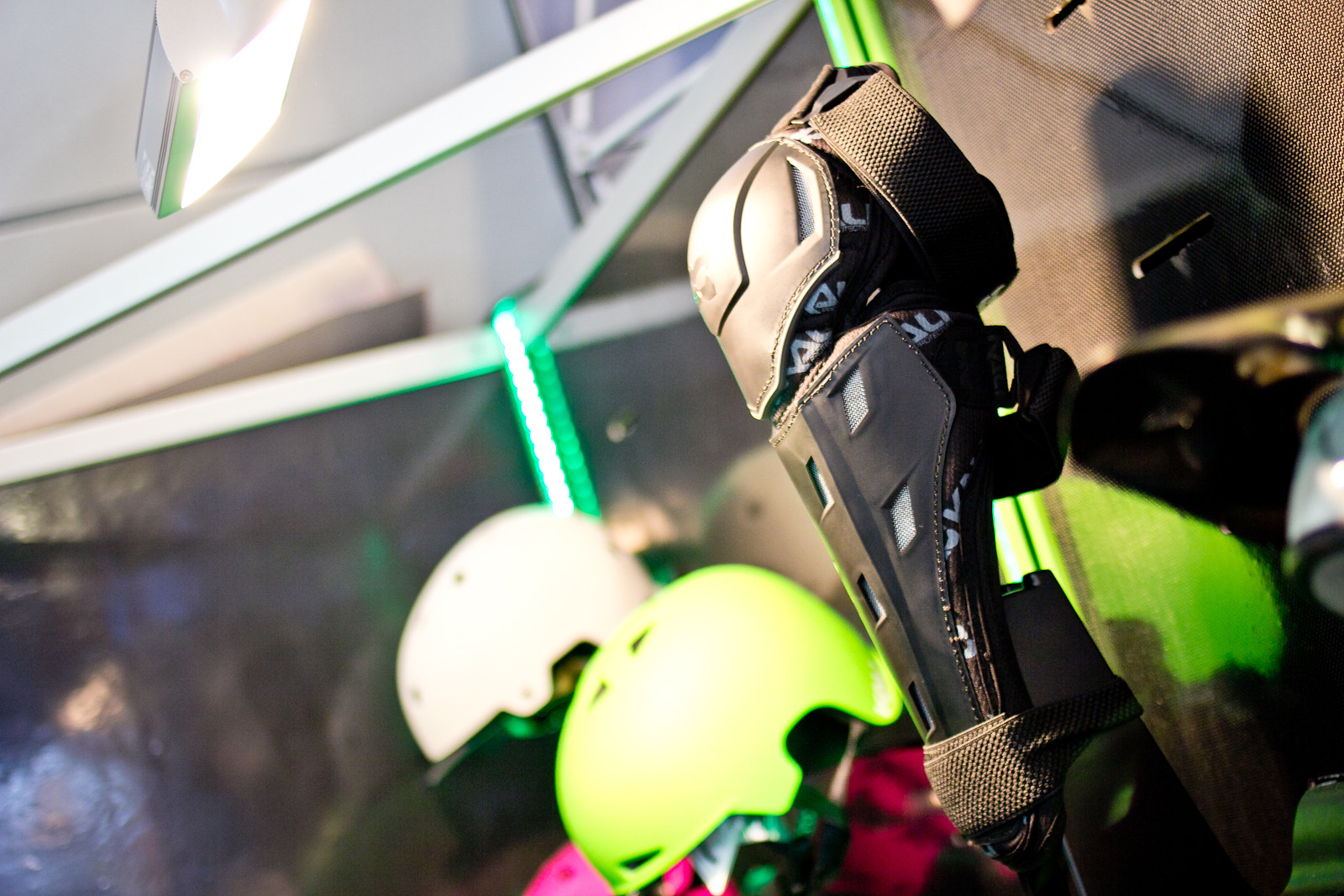 Kali Vaza Knee/Shin Pads 2015 Mountain Bike Apparel & Protection at